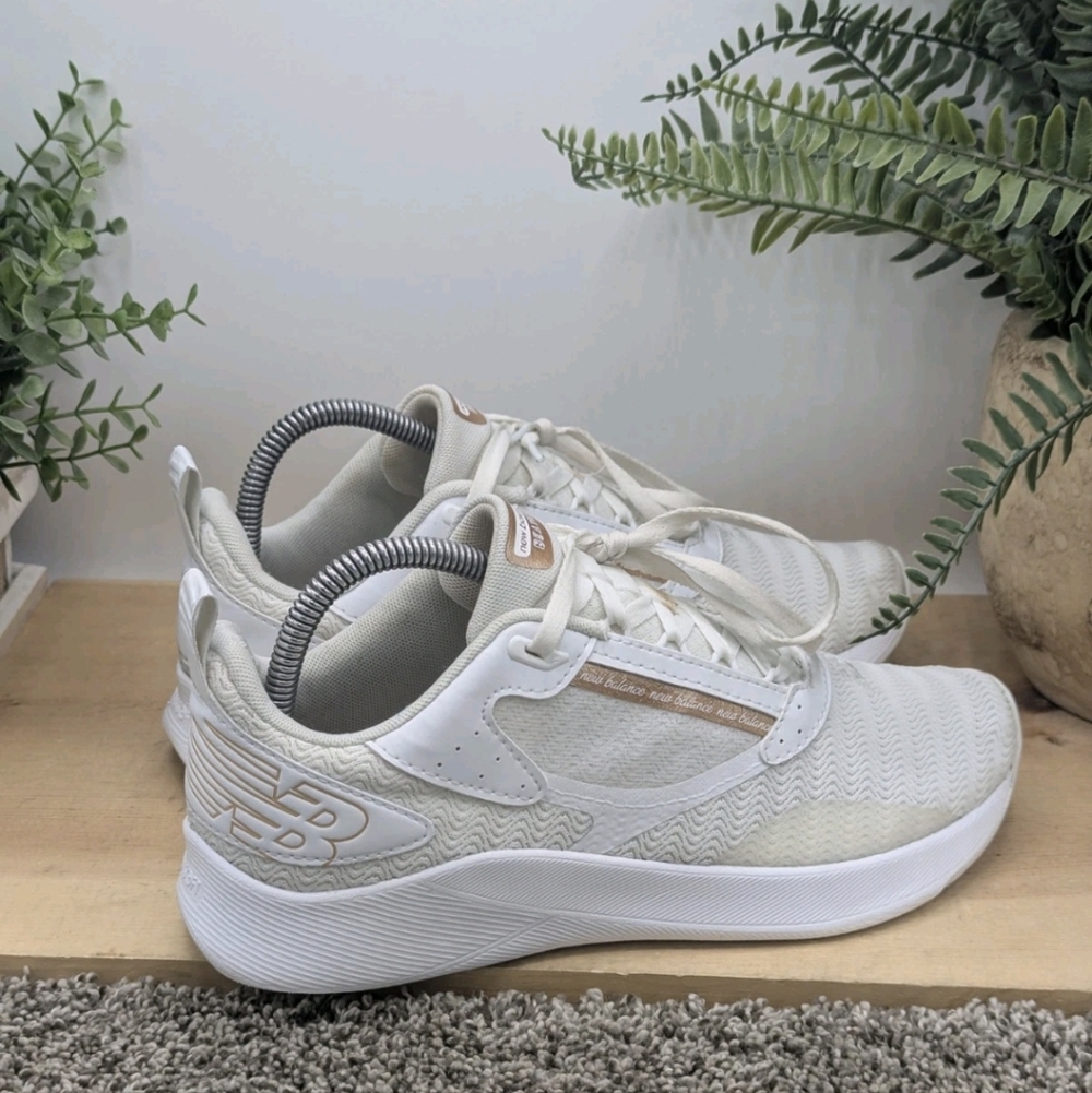 New Balance Beaya Dynasoft Women's Size 8.5 Running Shoes Casual Comfort
